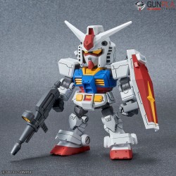 SD GUNDAM CROSS SILHOUETTE RX-78-2 GUNDAM AND MS-06S ZAKU II - Bandai