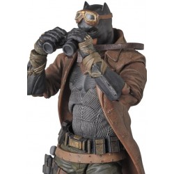 BATMAN VS. SUPERMAN - MAFEX KNIGHTMARE BATMAN - by Medicom Toy