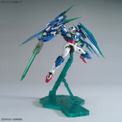 MG 00 QAN[T] FULL SABER 1/100 - by Bandai