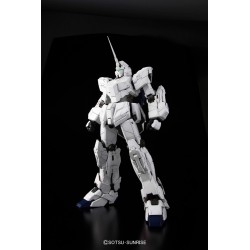 PG RX-0 UNICORN GUNDAM 1/60 - by Bandai
